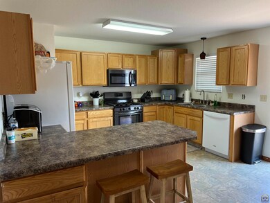 1806 SW Valley View Dr, Topeka, KS 66615 - photo 7