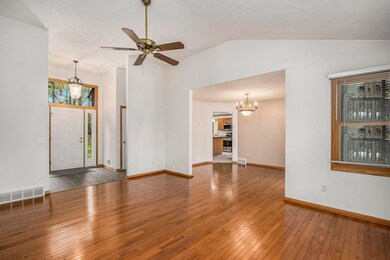013_9460highlandview_8