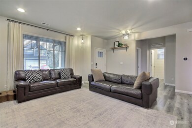 1201 Goldfinch Ave SW, Orting, WA 98360 - photo 4