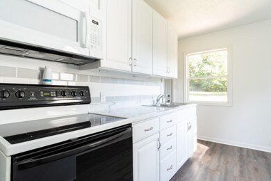 446 W Parson-4
