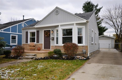 421 W Kalama Ave, Madison Heights, MI 48071 - photo 2