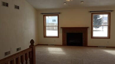 217 Genesis Dr, Evansville, WI 53536 - photo 3