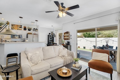 5-web-or-mls-948 E Savannah Drive-8