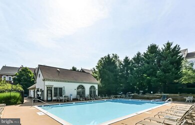 4657 Longstreet Ln unit 101, Alexandria, VA 22311 - photo 2