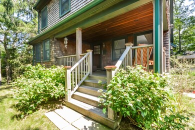 002-photo-front-entrance-6159989