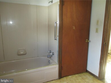 103 N Broad St, Penns Grove, NJ 08069 - photo 6