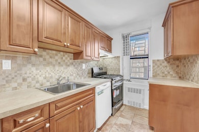102-32 65th Ave unit A34, Forest Hills, NY 11375 - photo 5
