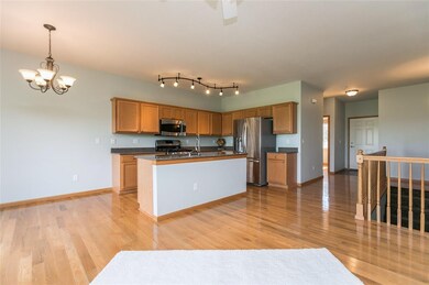 4142 Lakeview Dr SW unit 4142, Cedar Rapids, IA 52404 - photo 3