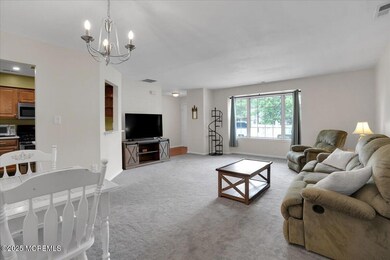 06-Living Area