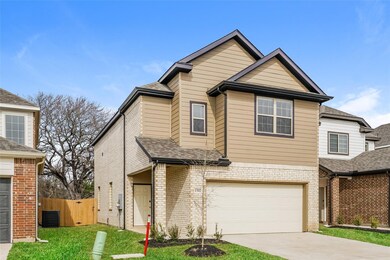 1302 Ester Ln, Ennis, TX 75119 - photo 2