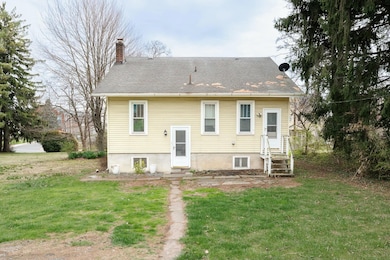 352 Mauch Chunk St, Nazareth, PA 18064 - photo 4