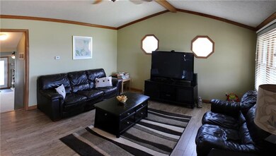 111 Spring Water Ct, Whiteland, IN 46184 - photo 3