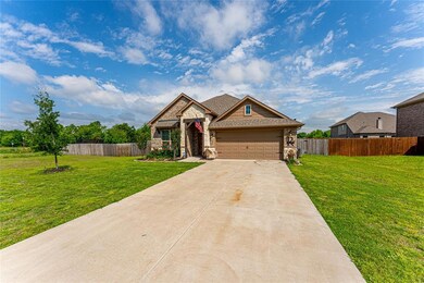 1500 Golden Spike Dr, Ennis, TX 75119 - photo 3