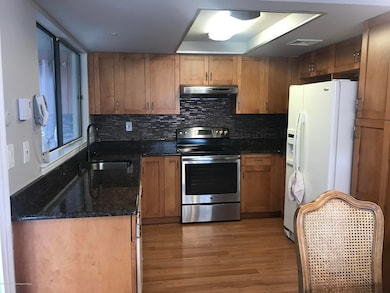 86C Empress Plaza unit A, Monroe Township, NJ 08831 - photo 5