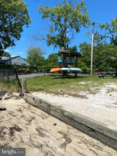 4921 Beech St, Shady Side, MD 20764 - photo 2