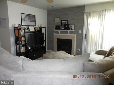 4225 Stockbridge Dr unit 5F, Dumfries, VA 22025 - photo 3