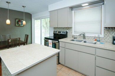 18 26th St-107