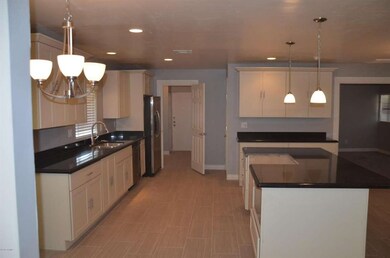 Kitchen 2.JPG