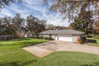 Side-Entry Oversized Garage