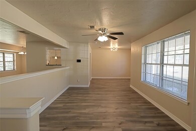 417 W Pleasantview Dr, Hurst, TX 76054 - photo 4