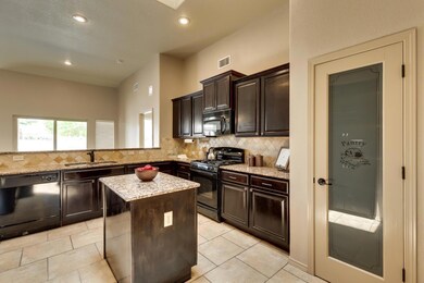 14332 Desert Sunset Dr, Horizon City, TX 79928 - photo 6