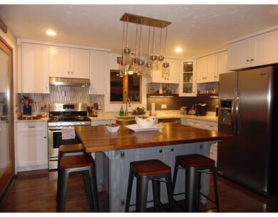 55 Spruce Rd, Swansea, MA 02777 - photo 2