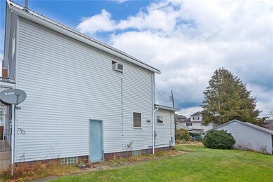 529 Hancock Ave, Vandergrift, PA 15690 - photo 2