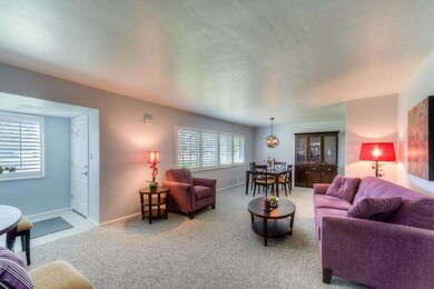 003_Living & Dining Room