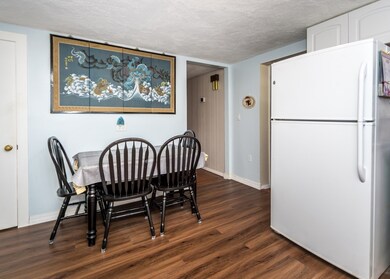 32 Wamsutta Ave, Waltham, MA 02451 - photo 5