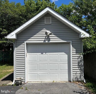 2 1/2 Poplar Ave, Wilmington, DE 19805 - photo 5