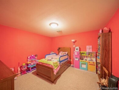 200 Wildfire Ln, Burnsville, NC 28714 - photo 6