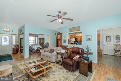 1104 Gregor Ct, Mechanicsburg, PA 17055 - photo 6