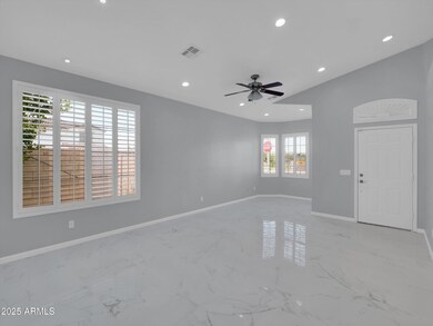 03-6752 W Citrus Way-3