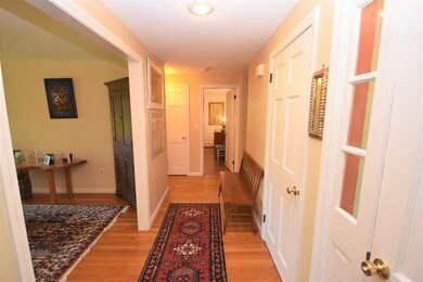 129 Heatherstone Rd, Amherst, MA 01002 - photo 4