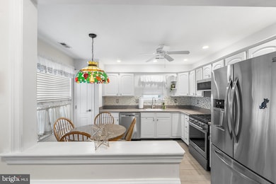 64 Maple Leaf Cir, Sewell, NJ 08080 - photo 5