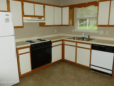 166 Brenda Dr, Jacksonville, NC 28546 - photo 5