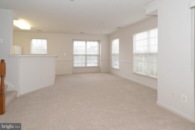 2480 Angeline Dr unit 301, Herndon, VA 20171 - photo 5