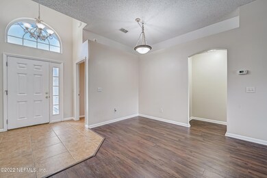 5 FOYER