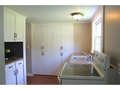 32 Elm St, Wolfeboro, NH 03894 - photo 4