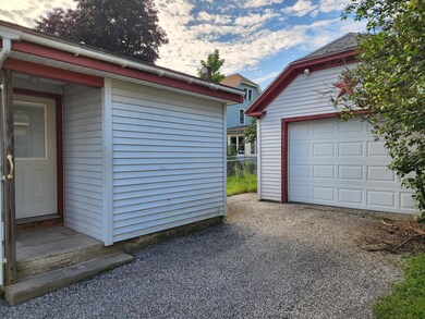 18 Monroe St, Livermore Falls, ME 04254 - photo 4