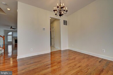 8197 Laurel Crossing Ln, Lorton, VA 22079 - photo 5