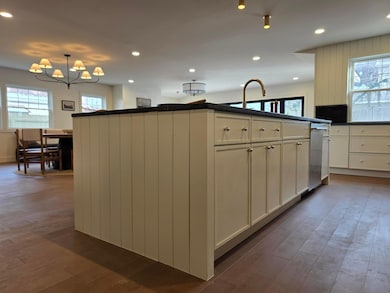 1869 Tewksbury Rd, Columbus, OH 43221 - photo 4