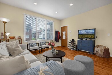 5-web-or-mls-283-e-12th-ave