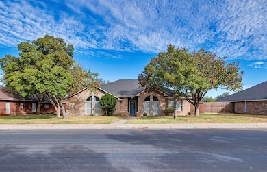 5604 Grassland Blvd, Midland, TX 79707 - photo 2