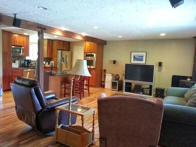 601 Laurelwood Dr, Rogue River, OR 97537 - photo 4