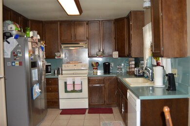 31810 Cypress Cir, Waller, TX 77484 - photo 6