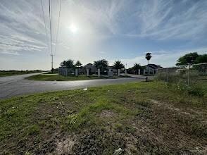 6904 Garminia St, Donna, TX 78537 - photo 2