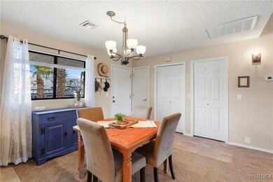 CASUAL DINING AREA