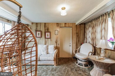 912 Jamestown Rd, Broomall, PA 19008 - photo 4