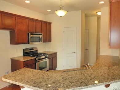 4424 Lenni Cir, Emmaus, PA 18049 - photo 5